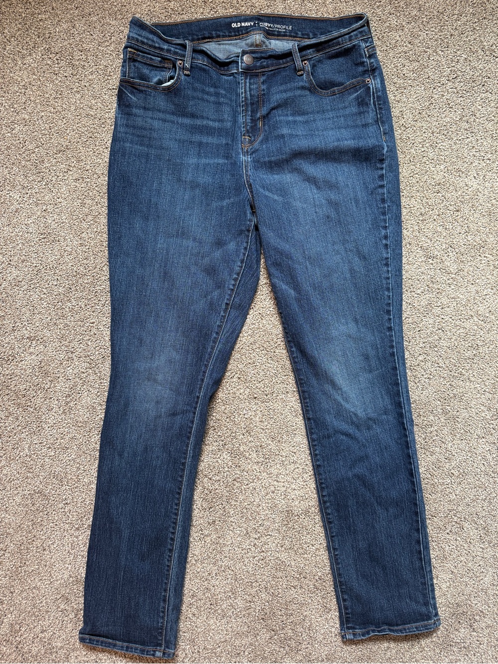 Old Navy Women’s Mid Rise Curvy Jeans Size 12